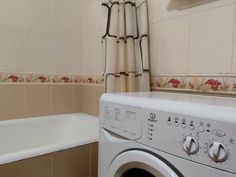 квартира за адресою Феофіла Яновського вул., 1-А