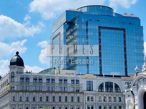 комерційна за адресою Богдана Хмельницького вул., 32