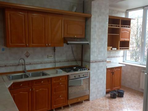 квартира за адресою Тролейбусна вул., 7