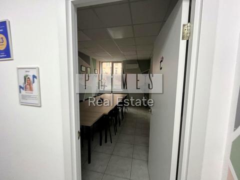 комерційна за адресою Регенераторна вул., 4