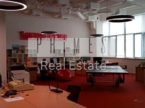 комерційна за адресою Київ, Лаврська вул. (Січневого Повстання), 3