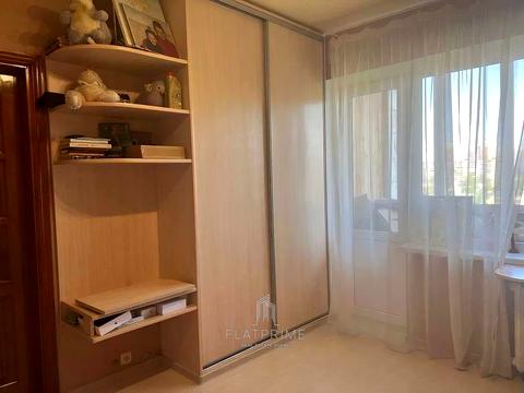 квартира за адресою Сержа Лифаря вул. (Олександра Сабурова), 9/61