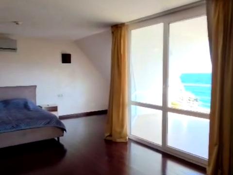 будинок за адресою Пляжна