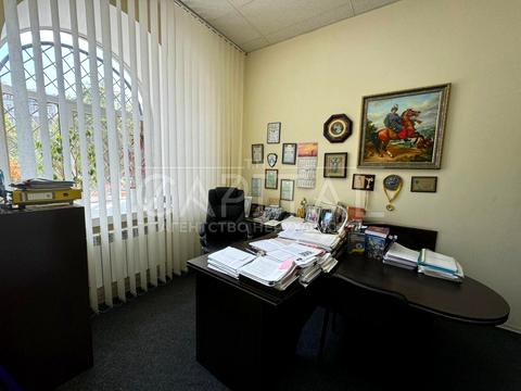 комерційна за адресою Олеся Гончара вул., 74-А