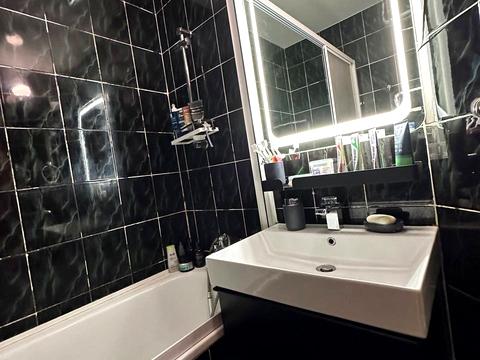 квартира за адресою Вахтанга Кікабідзе вул. (Булгакова), 15