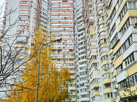 квартира по адресу Драгоманова ул., 6/1