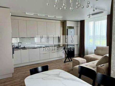 комерційна за адресою Костянтинівська вул., 27