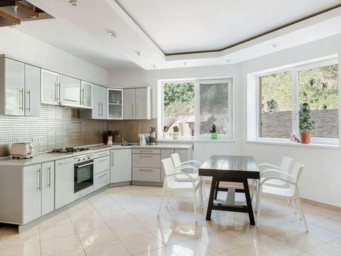 будинок за адресою Одеса, Набережна вул.