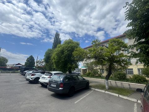 коммерческая по адресу Левка Лукьяненко ул. (Ватутіна), 23