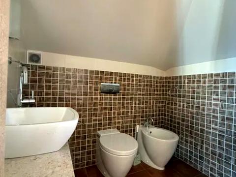 будинок за адресою с. Микільське-На-Дніпрі, Набережна