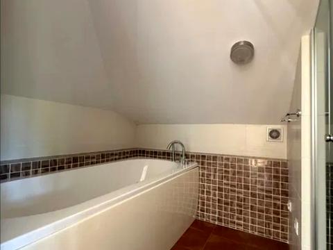 будинок за адресою с. Микільське-На-Дніпрі, Набережна