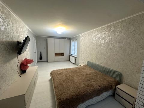 квартира за адресою Тополина, 28