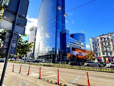 комерційна за адресою Басейна вул., 15