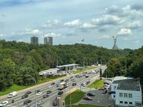 квартира за адресою Болсуновська вул. (Сергія Струтинського), 2