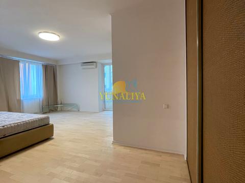 квартира за адресою Назарівська вул. (Вєтрова), 7-Б