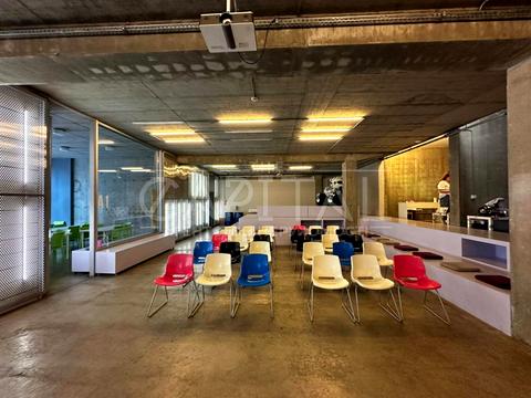 комерційна за адресою Дмитрівська вул., 80