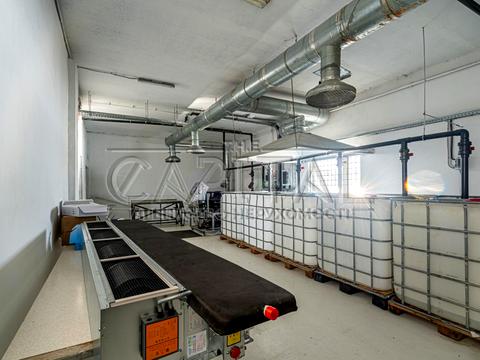 комерційна за адресою Жовтнева, 1