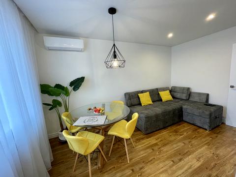 квартира за адресою Симона Петлюри вул. (), 4