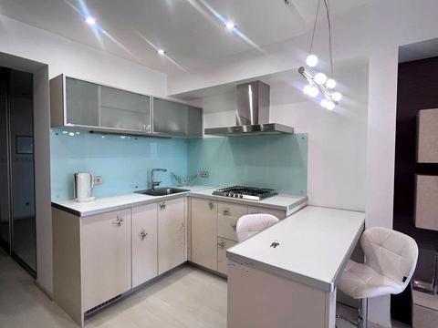 квартира за адресою Одеської громади вул. (Авдєєва-Чорноморського), 2б