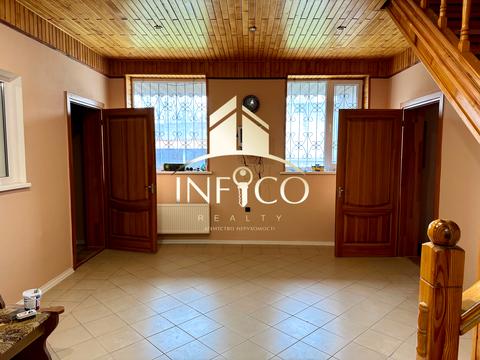 комерційна за адресою Автомобільна дорога, 10