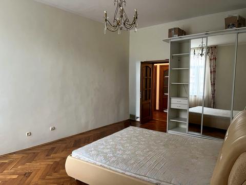 квартира за адресою Леся Мартовича вул., 10