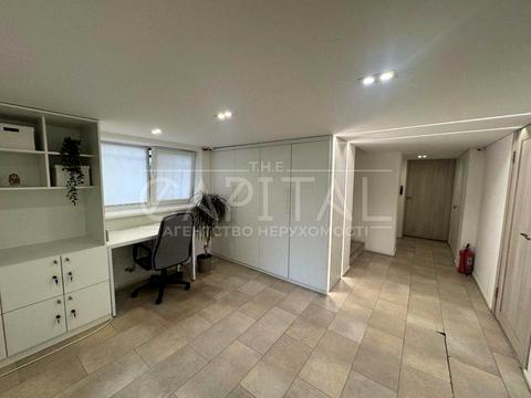 комерційна за адресою Протасів Яр вул., 8