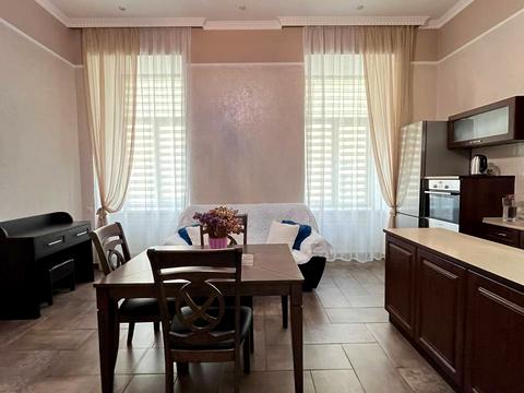 квартира за адресою Валова вул., 23