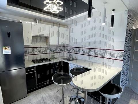 квартира по адресу Юбилейный просп. (50-летия ВЛКСМ), 76