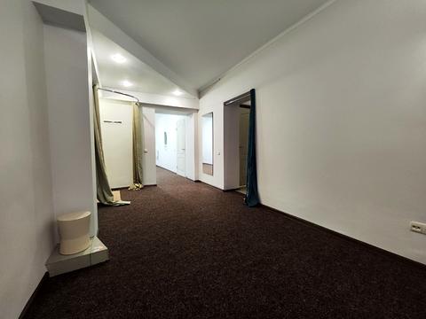 комерційна за адресою Рейтарська вул., 26