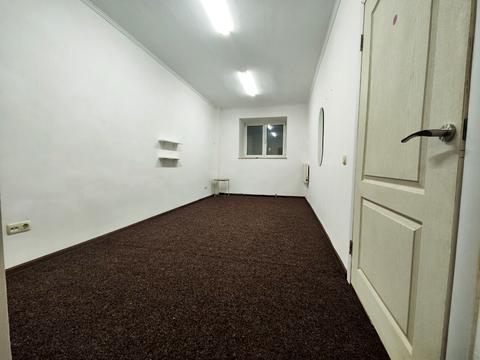 комерційна за адресою Рейтарська вул., 26