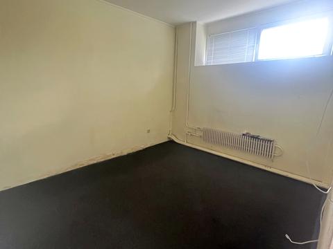 комерційна за адресою Зелена вул., 131