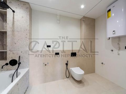 комерційна за адресою Київська вул., 11