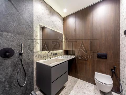 комерційна за адресою Київська вул., 11