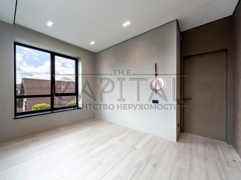 комерційна за адресою Київська вул., 11