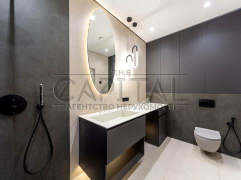 комерційна за адресою Київська вул., 11