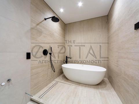 комерційна за адресою Київська вул., 11