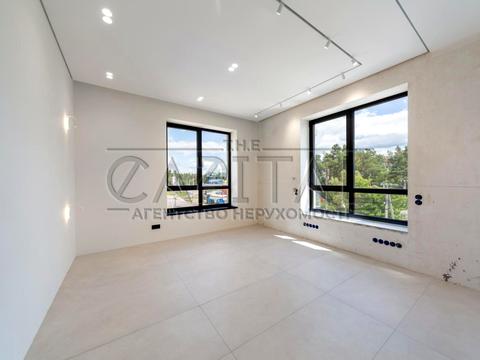 комерційна за адресою Київська вул., 11