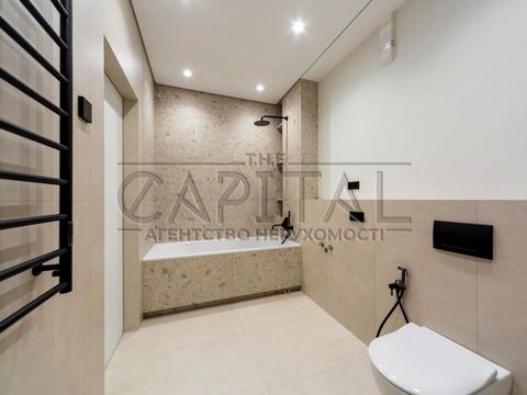 комерційна за адресою Київська вул., 11