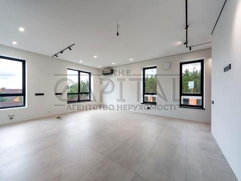 комерційна за адресою Київська вул., 11