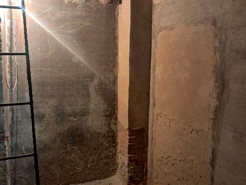 паркомісце за адресою Лугова вул., 15а