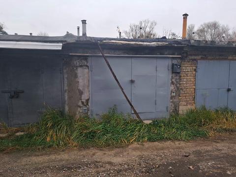 паркомісце за адресою Лугова вул., 15а