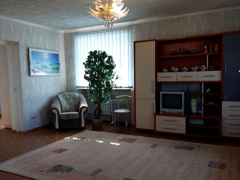 квартира за адресою Гімназійна набережна вул. (Червоношкільна набережна), 26