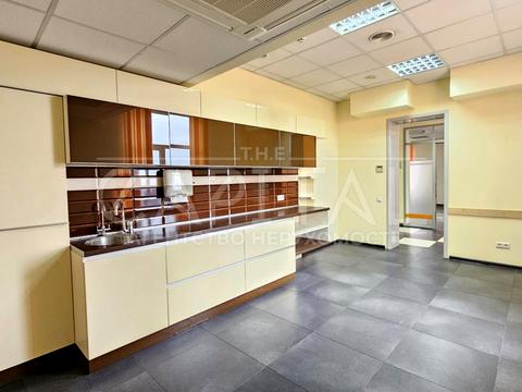 коммерческая по адресу Николая Михновского бульв. (Дружбы Народов), 19-А