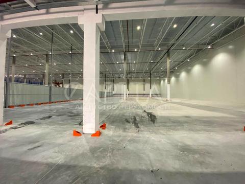 комерційна за адресою Валерія Лобановського вул., 7