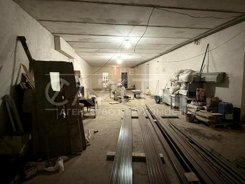 комерційна за адресою Академіка Глушкова просп., 4