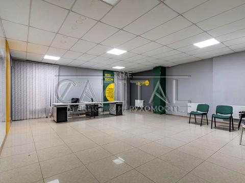 комерційна за адресою Світла вул., 3 к2