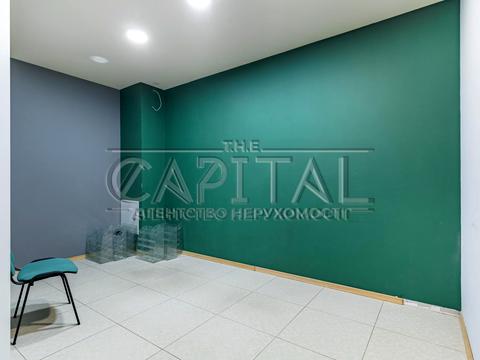 комерційна за адресою Світла вул., 3 к2