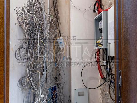 комерційна за адресою Світла вул., 3 к2