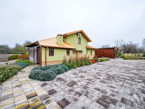 будинок за адресою Лісова