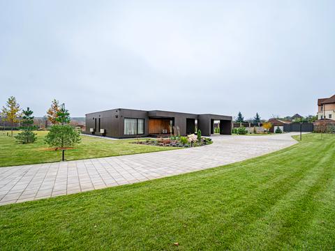 будинок за адресою Лісова